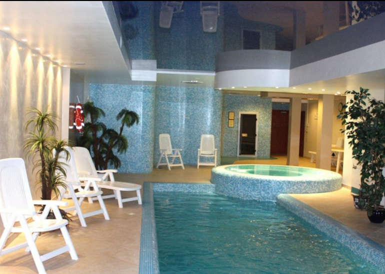 Hotell Park Plaza Hotel, Restaurant & Terrace, Panorama Bar, Conference & Banquet Center