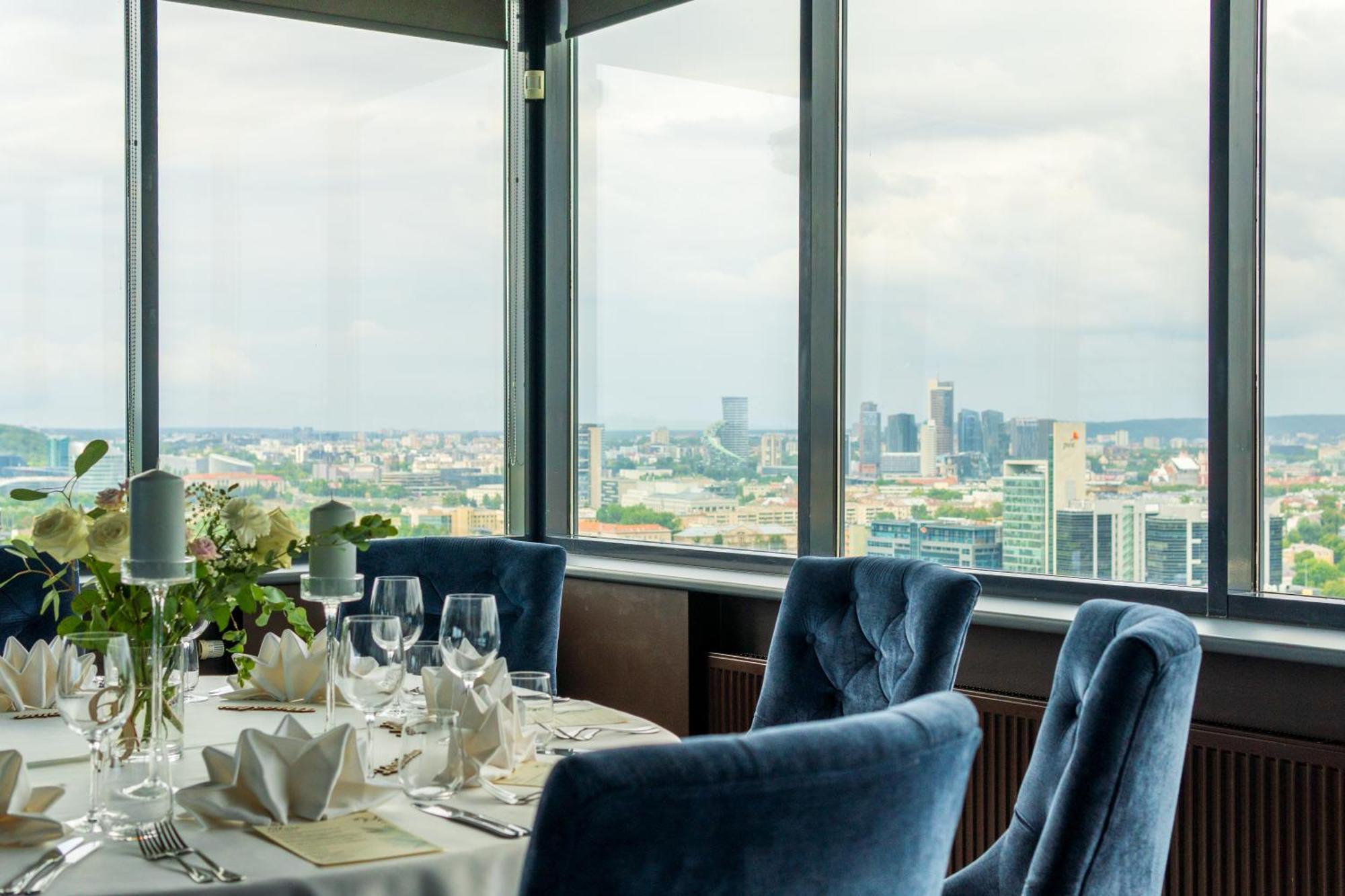 Park Plaza Hotel, Restaurant & Terrace, Panorama Bar, Conference & Banquet Center 4* Vilnius