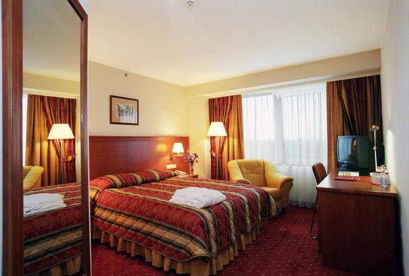 Park Plaza Hotel, Restaurant & Terrace, Panorama Bar, Conference & Banquet Center Hotell Vilnius